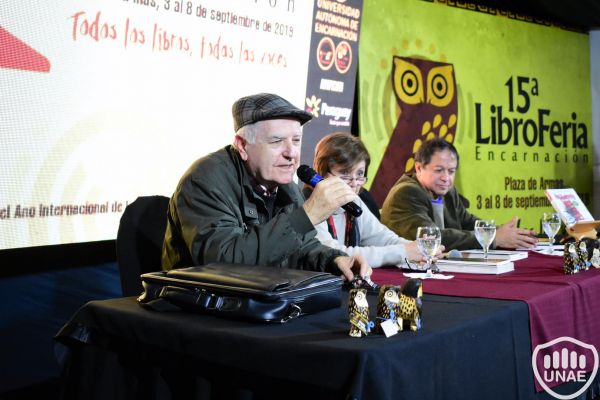dia-2-libroferia-encarnacion-unae-45BFD20B62-FD46-3C8A-D274-EC1222A2381D.jpg