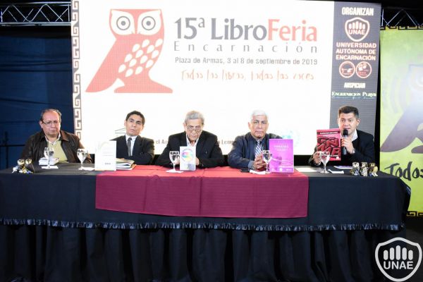 dia-2-libroferia-encarnacion-unae-71F245EC99-EFAC-FD96-F77B-D3F49795BB09.jpg