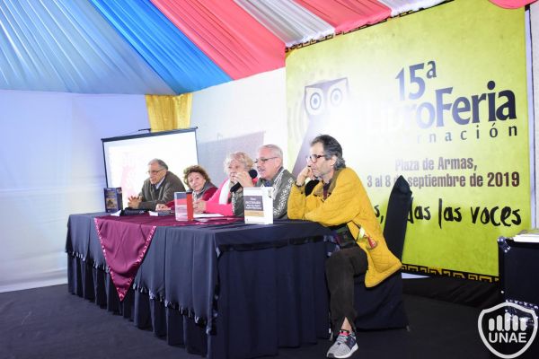 libroferia-encarnacion-2019-dia-3-1271C13C53-BFB9-22B9-BF54-06F0C54F57D6.jpg
