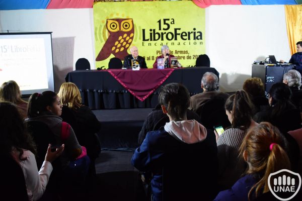 libroferia-encarnacion-2019-dia-3-25D391CDC5-7BB8-035C-C40B-74FADCB3DC99.jpg
