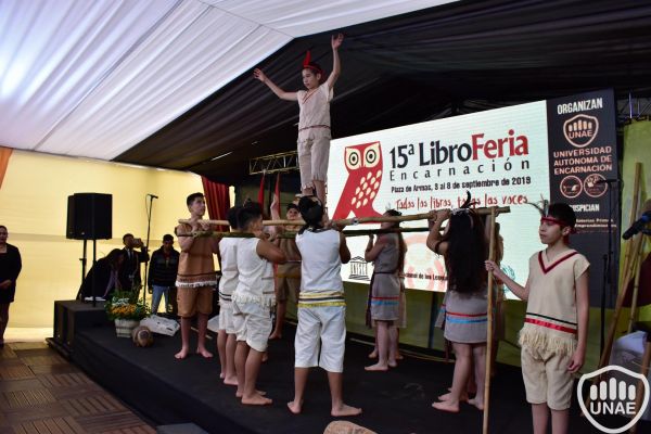 libroferia-encarnacion-2019-dia-3-469427A697-697C-9A46-F39A-1EC2E7308CC0.jpg