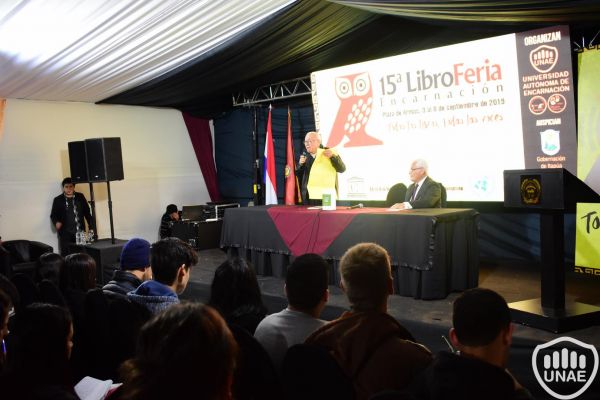 libroferia-encarnacion-2019-dia-3-51497193A1-5522-53DE-6B6F-D754B892139D.jpg