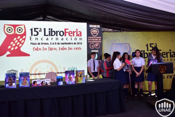 libroferia-encarnacion-2019-dia-4-100E0109721-67C0-3C0A-0C60-4412BF404232.jpg