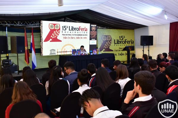 libroferia-encarnacion-2019-dia-4-112A5C9145F-DB2A-559C-08AC-D7C308AD0297.jpg