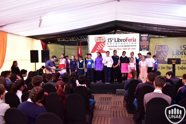 libroferia-encarnacion-2019-dia-4-115A65F3C73-8216-9C29-968B-38E811317370.jpg