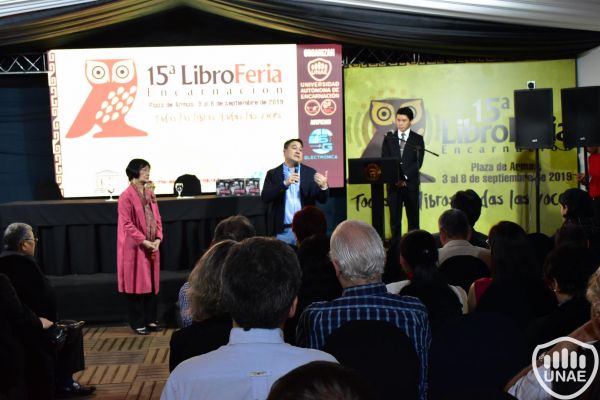 libroferia-encarnacion-2019-dia-4-363B45F0A7-BA0C-0321-3E84-24FA65932295.jpg