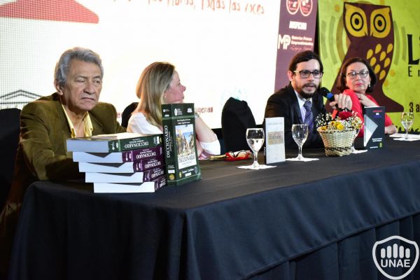 libroferia-encarnacion-2019-dia-4-71575DFD3A-3BD6-B9E9-C7F0-04B8B253D4E7.jpg