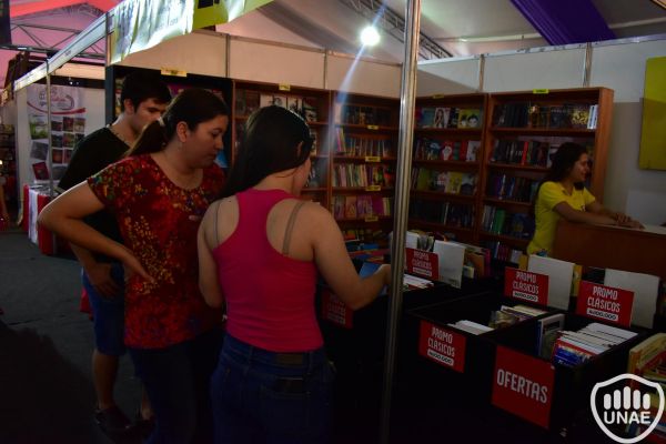 libroferia-encarnacion-dia-5-3553AE8E6C-7A57-55ED-3EDD-A84A9C800DE1.jpg