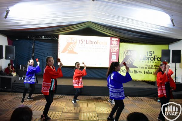 libroferia-encarnacion-dia-5-52D2658E7F-7F2F-7677-0414-0B4F702913B5.jpg