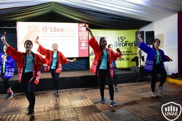 libroferia-encarnacion-dia-5-76552934B7-F829-8CB5-2D28-9F584F9822F9.jpg