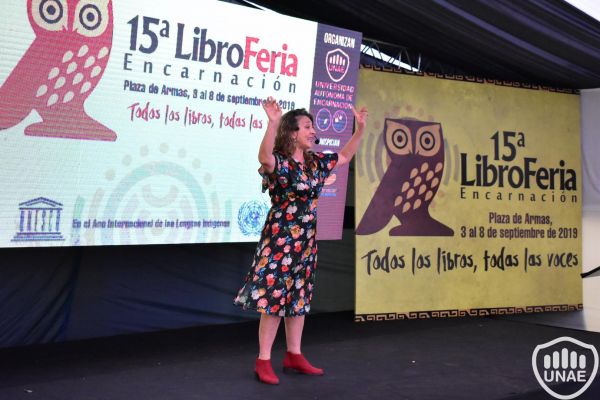 libroferia-encarnacion-dia-6-321F00DD75-8D68-0F00-BB35-AE811F92AB37.jpg