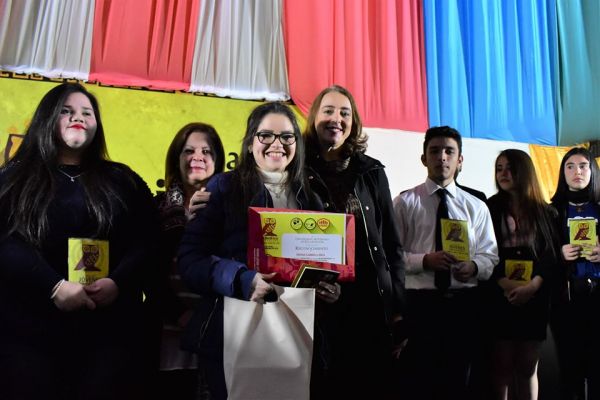 iv-antologia-jovenes-que-cuentan-unae-2019-057BBED265-A65B-161F-F815-0D2CADFA67A5.jpg