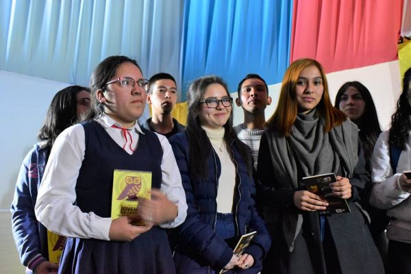 iv-antologia-jovenes-que-cuentan-unae-2019-102CADE023-131E-758F-91C8-8C314E312AC2.jpg