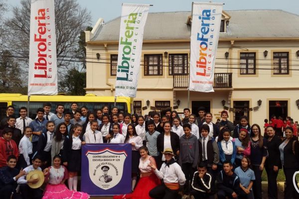 4ta-libroferia-colonias-unidas-8C1D60CCA-DC38-346F-266E-3BA6B823A93E.jpeg