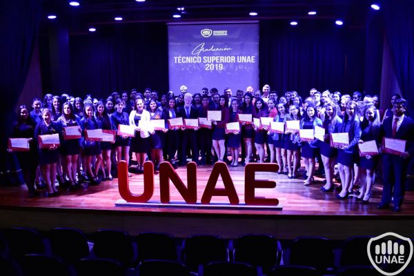 graduacion-tecnico-superior-unae-2019-156AC76B3FB-8126-3CE7-BFA6-09D53615D224.jpg