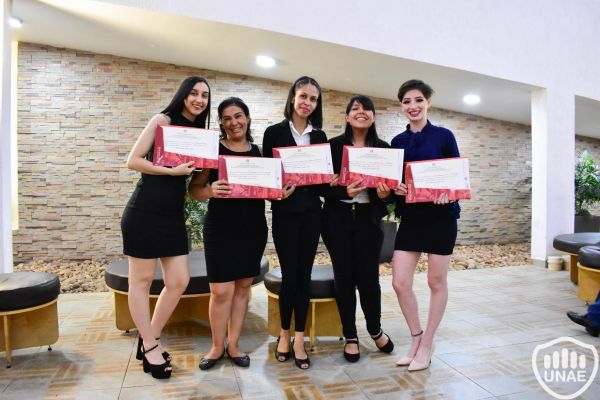 graduacion-tecnico-superior-unae-2019-161AFF31076-EC7E-B7CE-8A6C-1133FC916A65.jpg