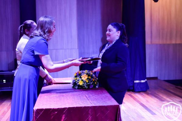 graduacion-tecnico-superior-unae-2019-68CF5B7BB8-D9F2-B11B-291C-858F86E93DA4.jpg