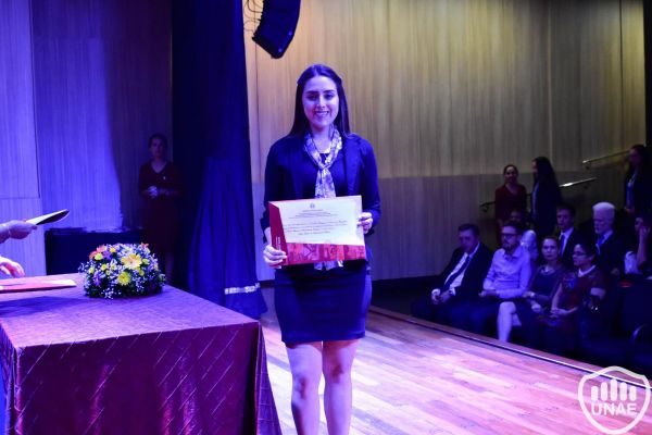 graduacion-tecnico-superior-unae-2019-716B8920D5-B7D8-DB3F-0CA6-EAC201DE3872.jpg