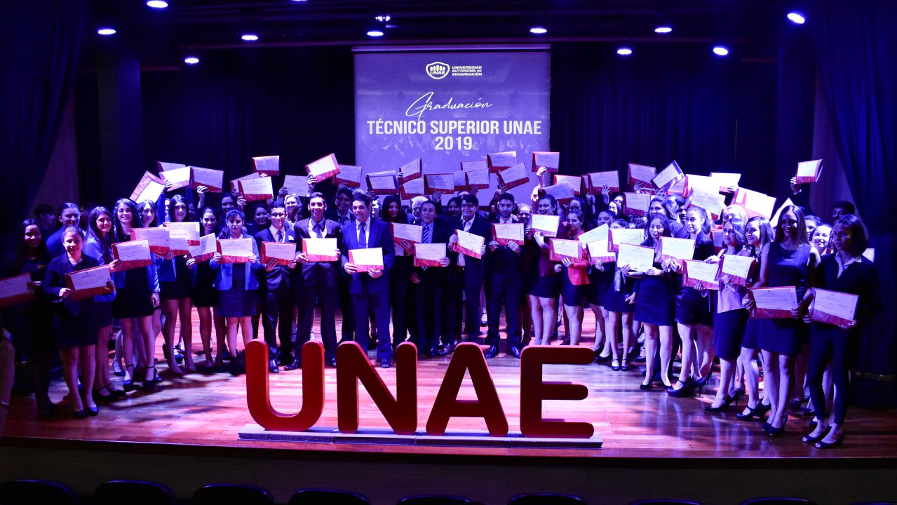 graduacion tecnico superior UNAE 2019