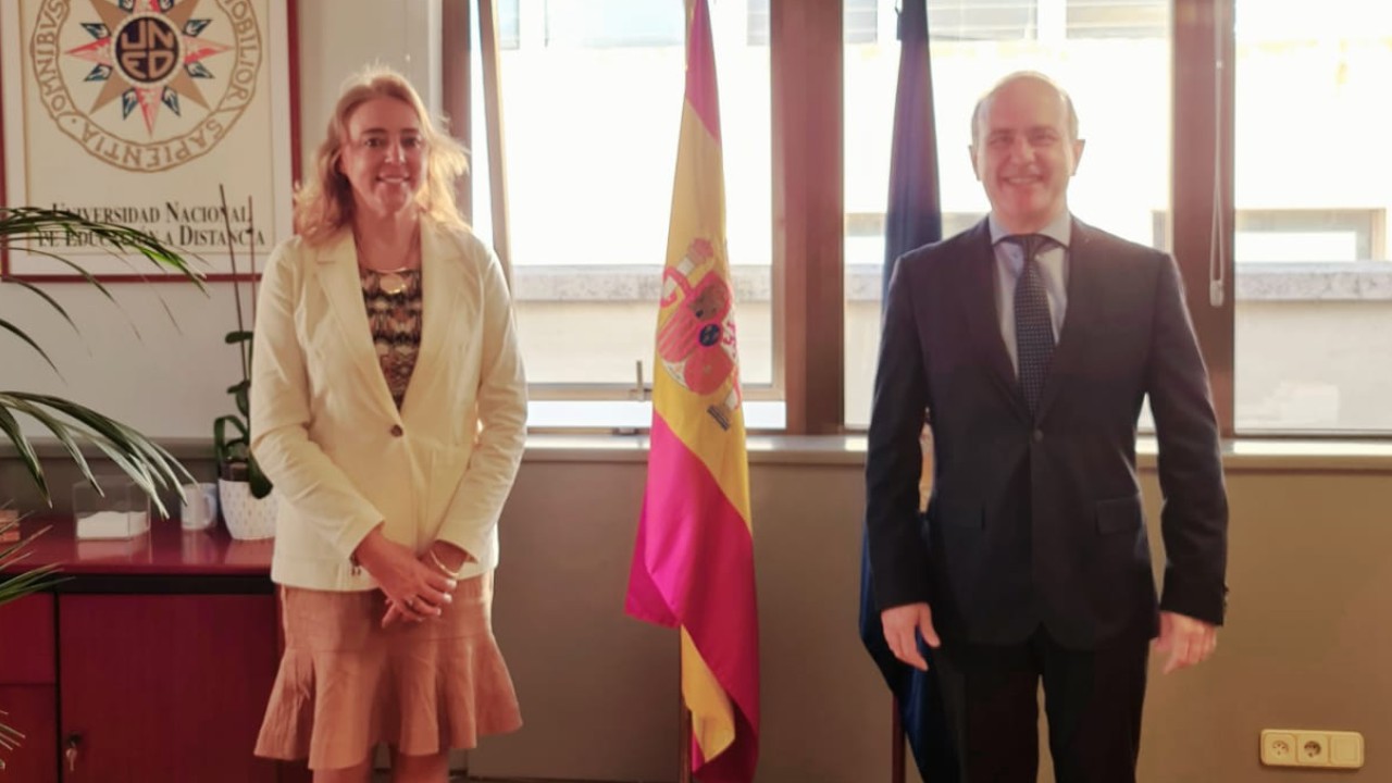relaciones con espana UNAE