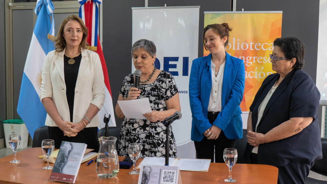roa bastos libro 2022